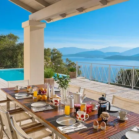 Omolos House *